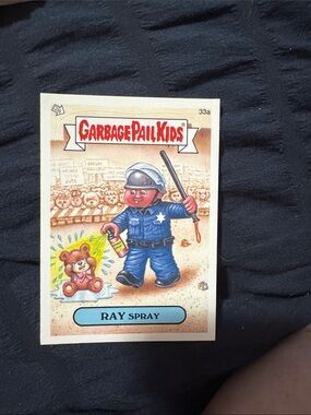Ray Spray Trading Card - Blue